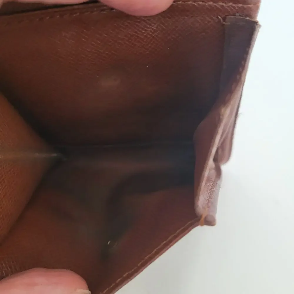 Vintage Louis Vuitton Men's LV Brown Bi-Fold Leather Wallet Monogram Card Bill